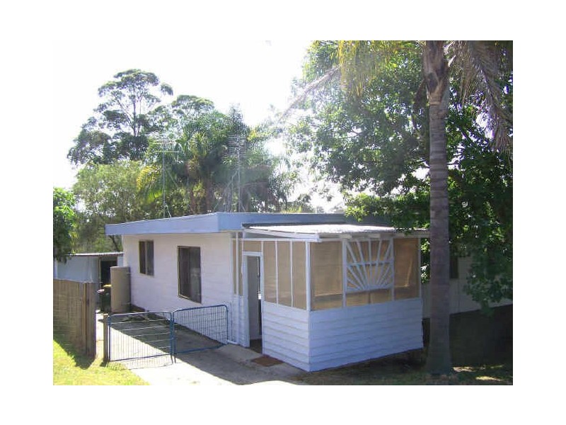 54 PACIFIC ROAD, Surf Beach NSW 2536