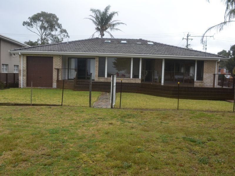 22 Pacific Rd, Surf Beach NSW 2536