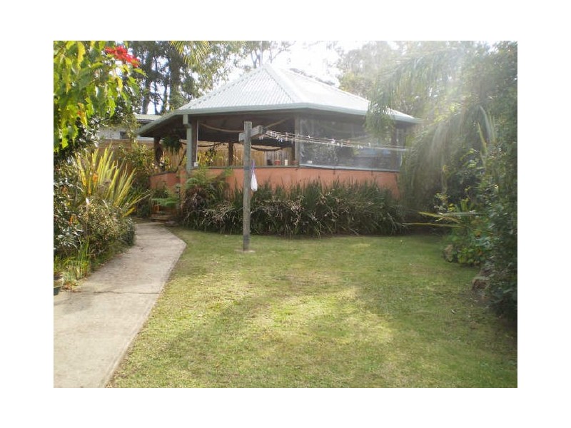 5 DENHAM AVE, Denhams Beach NSW 2536