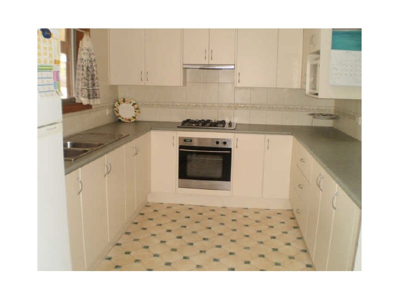 5 DENHAM AVE, Denhams Beach NSW 2536