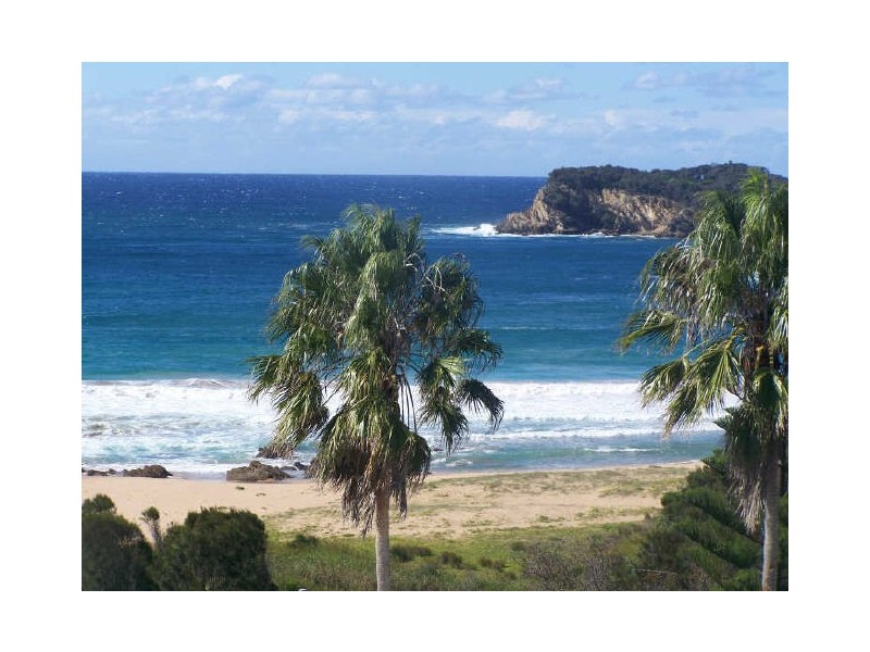 4 Nioka Avenue, Malua Bay NSW 2536