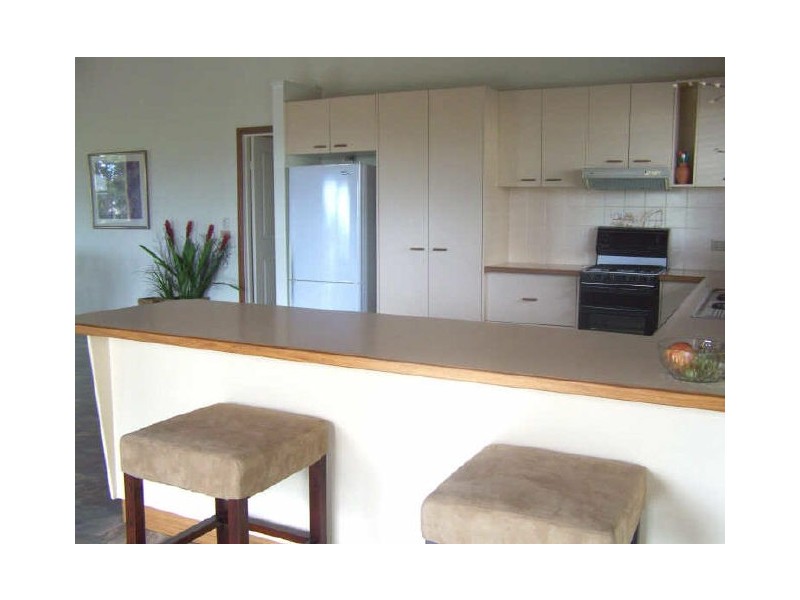 33 Euroka Avenue, Malua Bay NSW 2536