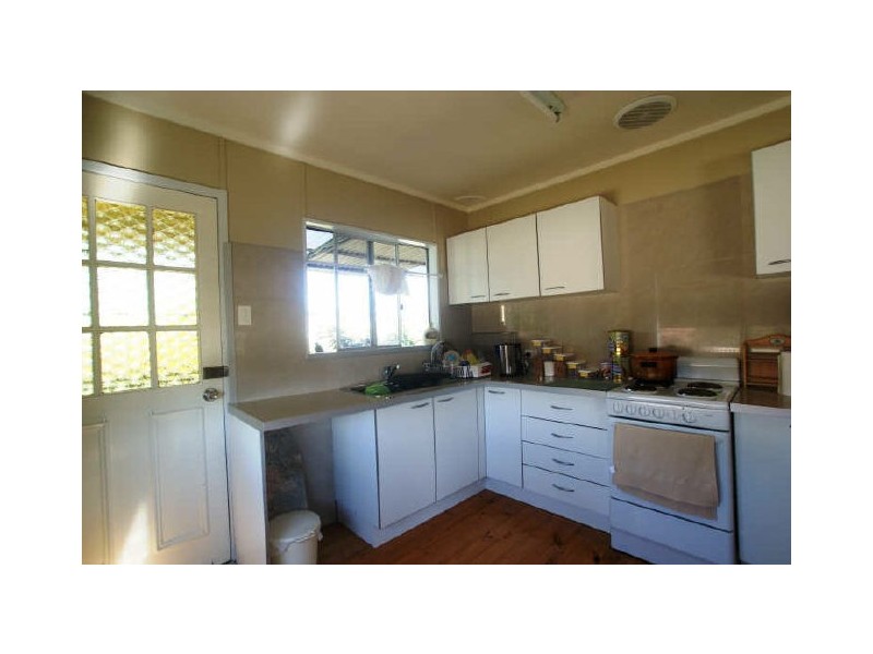 18 Wattle Crescent, Batehaven NSW 2536