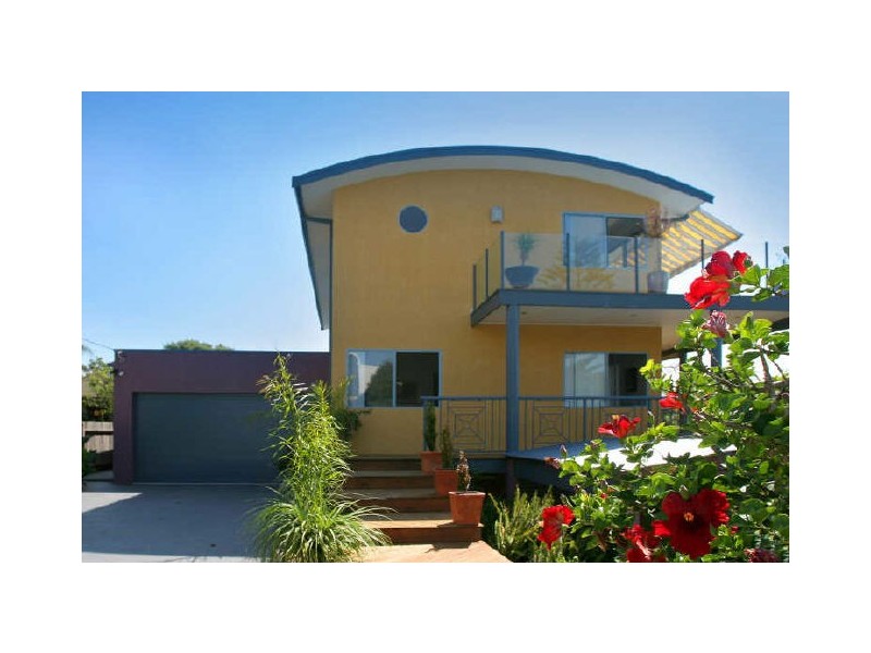 3 Pine Street, Batehaven NSW 2536