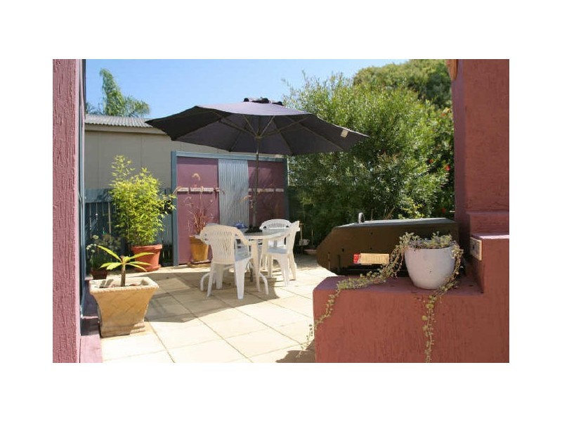 3 Pine Street, Batehaven NSW 2536