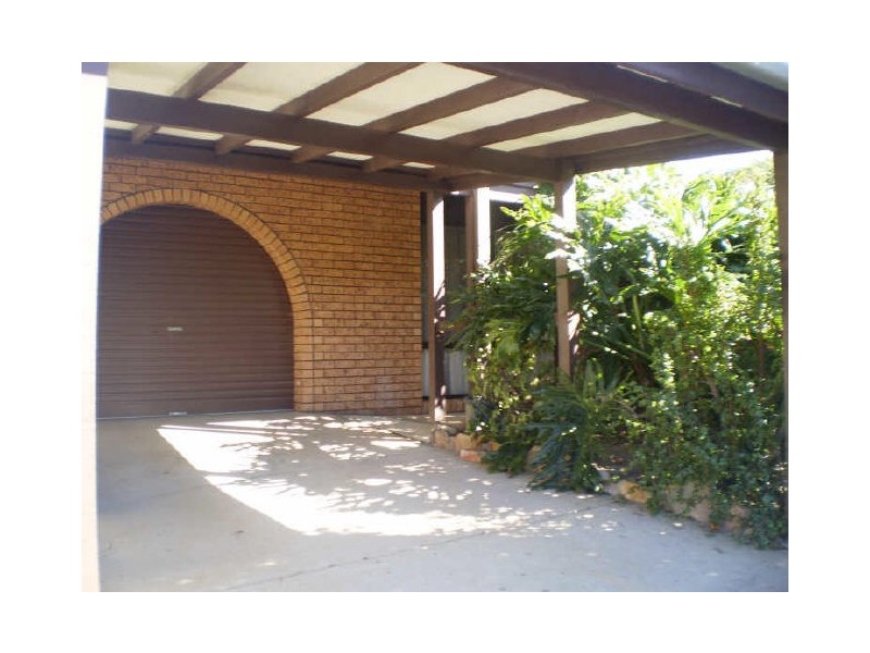 8 Cook Avenue, Surf Beach NSW 2536