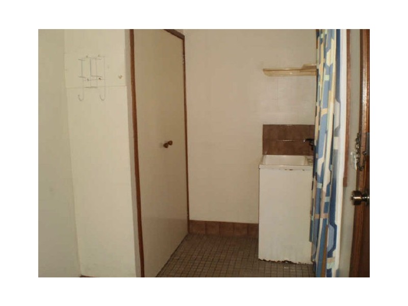 8 Cook Avenue, Surf Beach NSW 2536