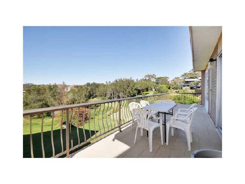 Upstairs/31 Tallawang Avenue, Malua Bay NSW 2536