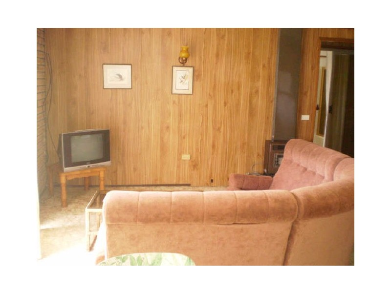 D/Stairs/31 Tallawang Avenue, Malua Bay NSW 2536