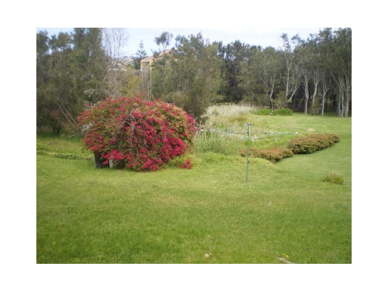 D/Stairs/31 Tallawang Avenue, Malua Bay NSW 2536