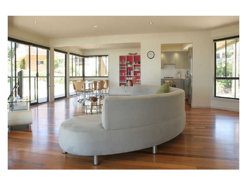 7 Billabong Place, Surf Beach NSW 2536