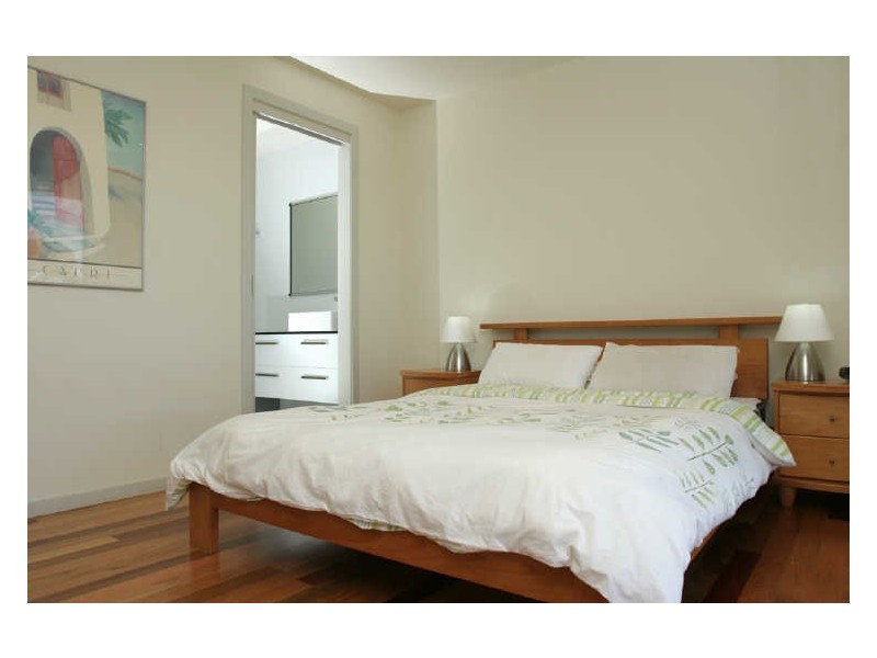 7 Billabong Place, Surf Beach NSW 2536