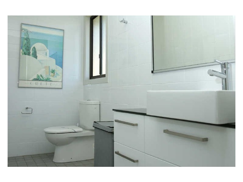 7 Billabong Place, Surf Beach NSW 2536