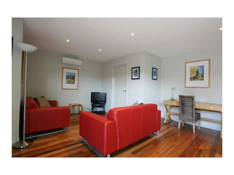 4B Marjorie Crescent, Batehaven NSW 2536