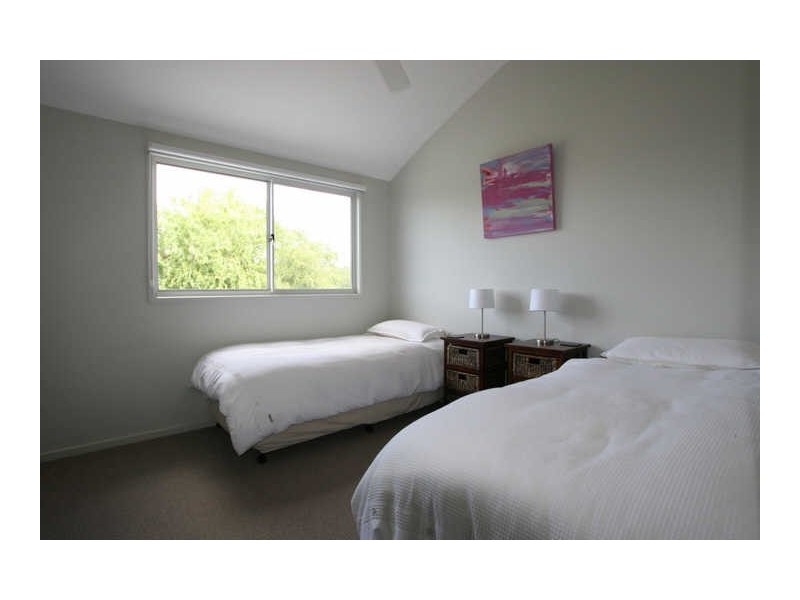 4B Marjorie Crescent, Batehaven NSW 2536