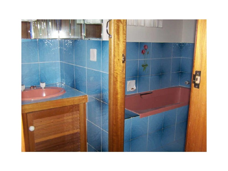 13 Currowan Street, Nelligen NSW 2536