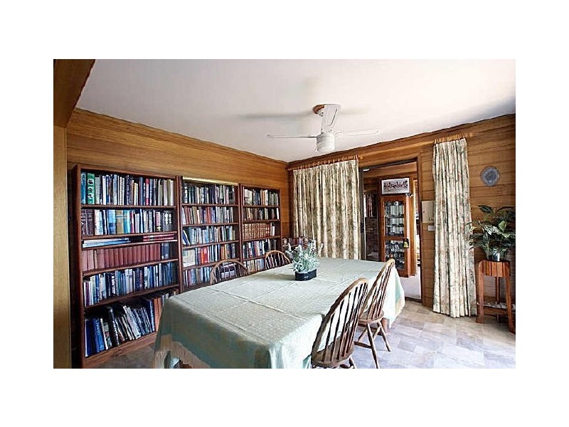 9 Parker Avenue, Surf Beach NSW 2536