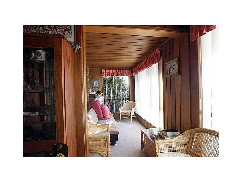 9 Parker Avenue, Surf Beach NSW 2536