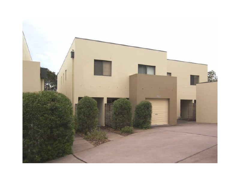 3 “Sirocco”/5 Crag Road, Batehaven NSW 2536