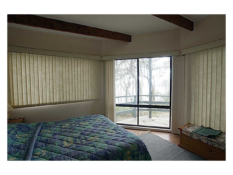 32 Beach Parade, Guerilla Bay NSW 2536