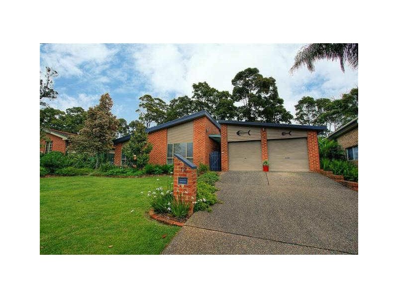12 THOMAS MITCHELL CRES, Sunshine Bay NSW 2536