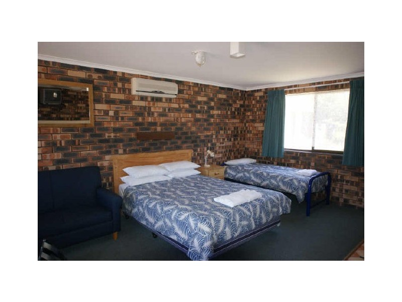 54 BEACH ROAD, Batemans Bay NSW 2536