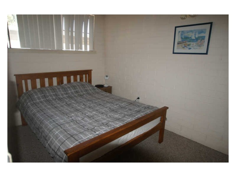 2/647 Beach RD, Surf Beach NSW 2536