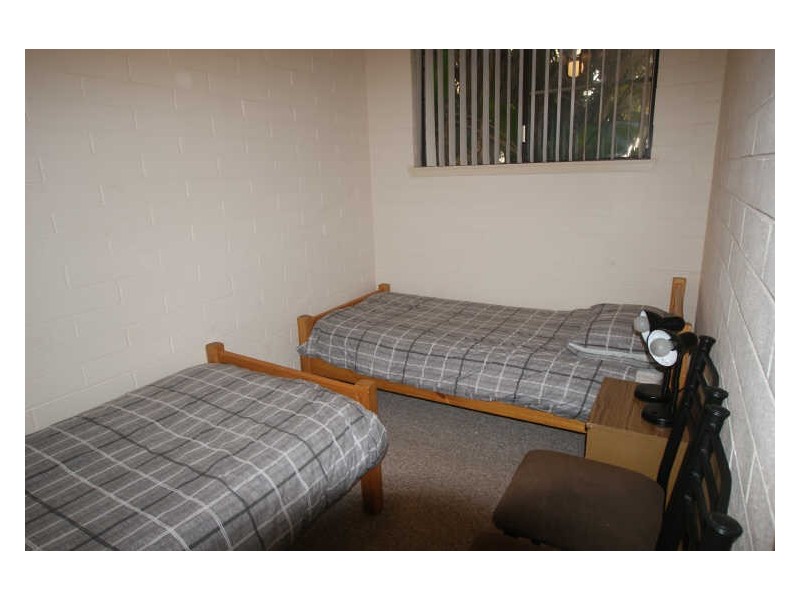 2/647 Beach RD, Surf Beach NSW 2536