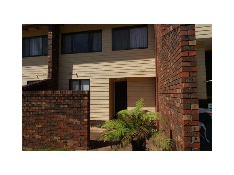 4/700 Beach Road, Surf Beach NSW 2536