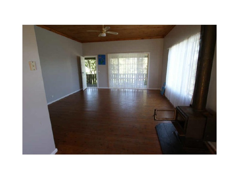 13 Irene Ave, Batehaven NSW 2536