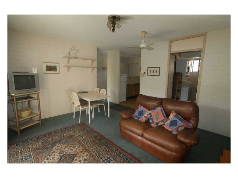 5/2 – 6 Matthew Parade, Batehaven NSW 2536