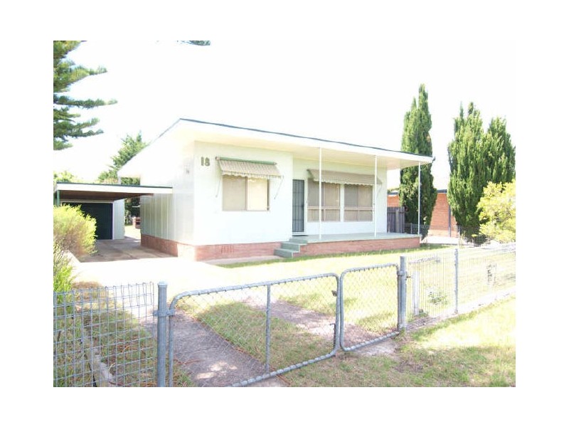 18 Dolphin Avenue, Batemans Bay NSW 2536