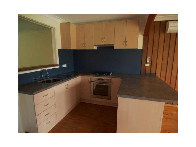 18 Dolphin Avenue, Batemans Bay NSW 2536