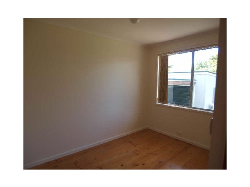 18 Dolphin Avenue, Batemans Bay NSW 2536