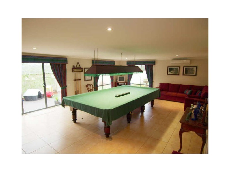5 Luks Way, Batehaven NSW 2536