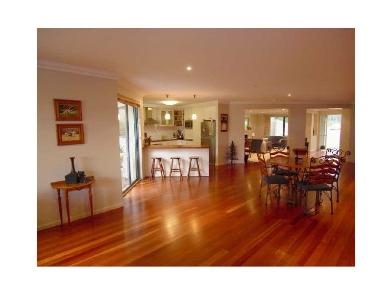 5 Luks Way, Batehaven NSW 2536