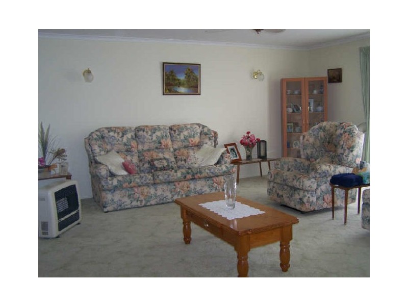 1 Thomas Mitchell Crescent, Sunshine Bay NSW 2536