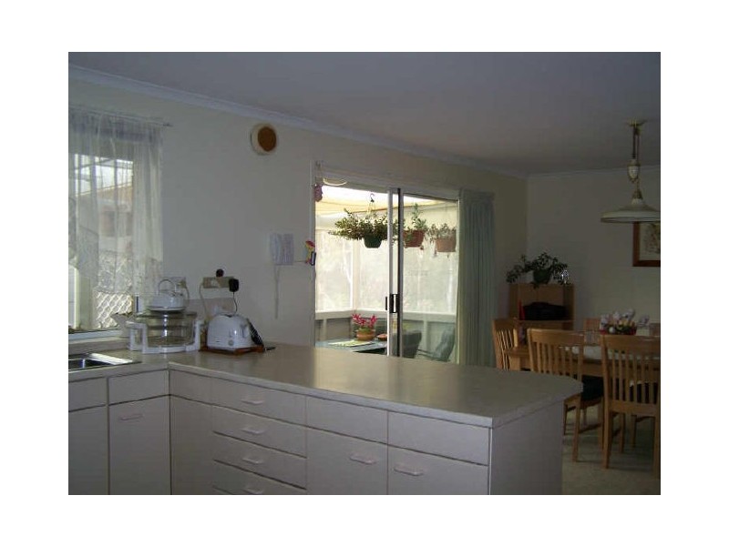 1 Thomas Mitchell Crescent, Sunshine Bay NSW 2536