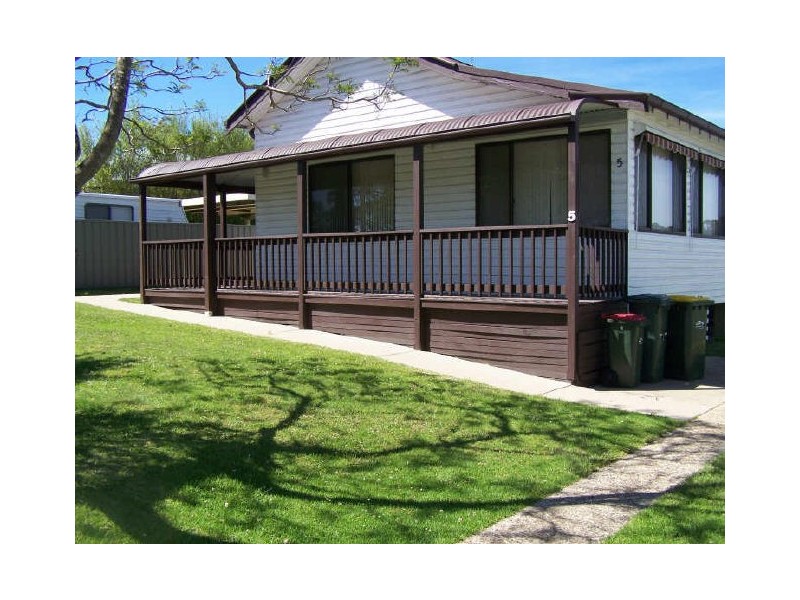 5 Crown Street, Batemans Bay NSW 2536