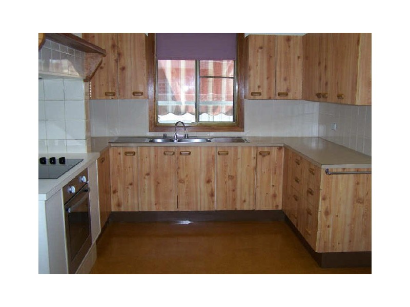 5 Crown Street, Batemans Bay NSW 2536