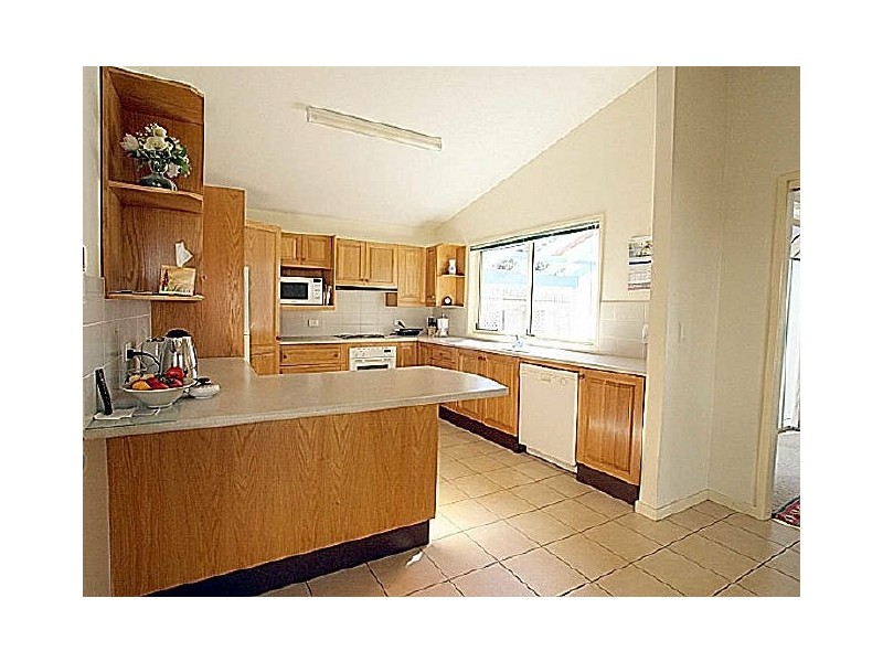 53 Karoola Crescent, Surfside NSW 2536