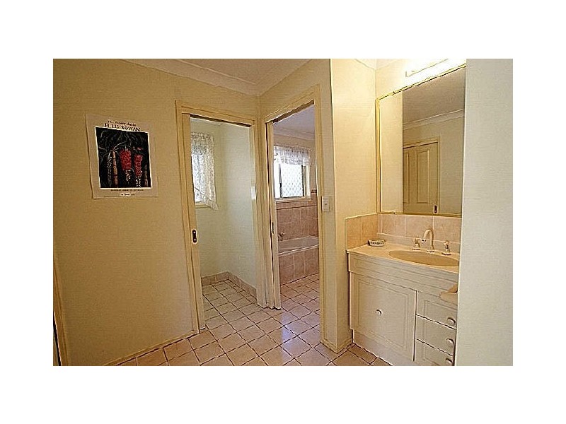 53 Karoola Crescent, Surfside NSW 2536