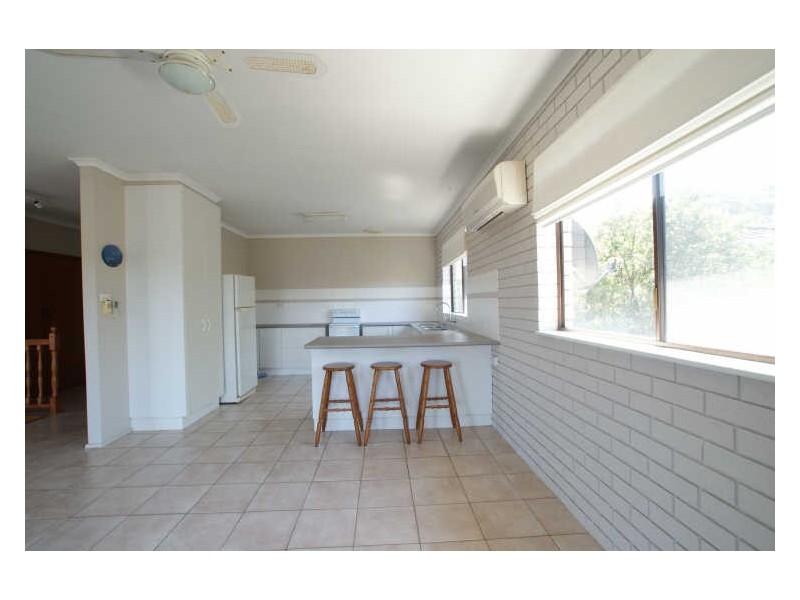 44 Cook Ave, Surf Beach NSW 2536