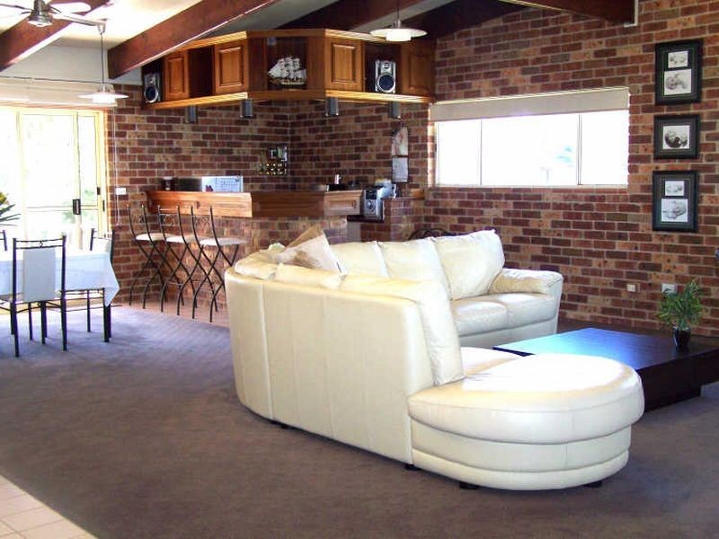 40 Myamba Parade, Surfside NSW 2536