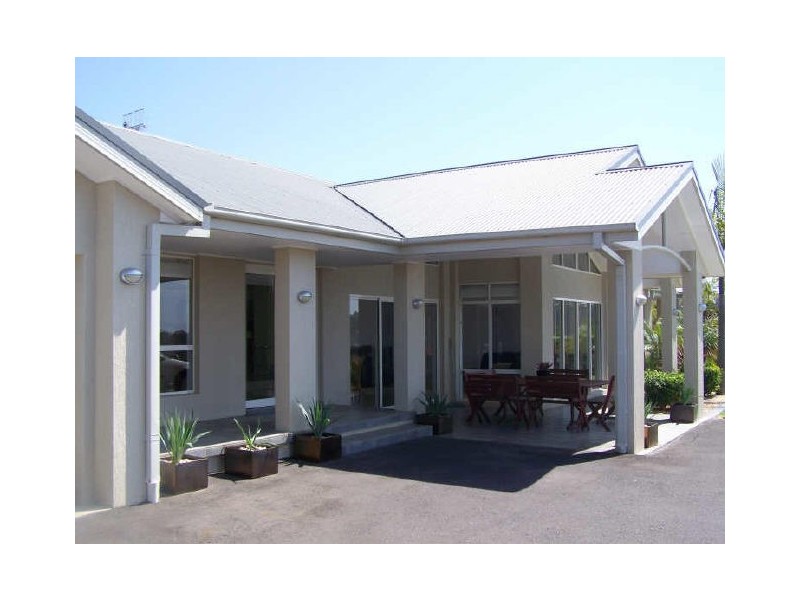 165 George Bass Drive, Surf Beach NSW 2536