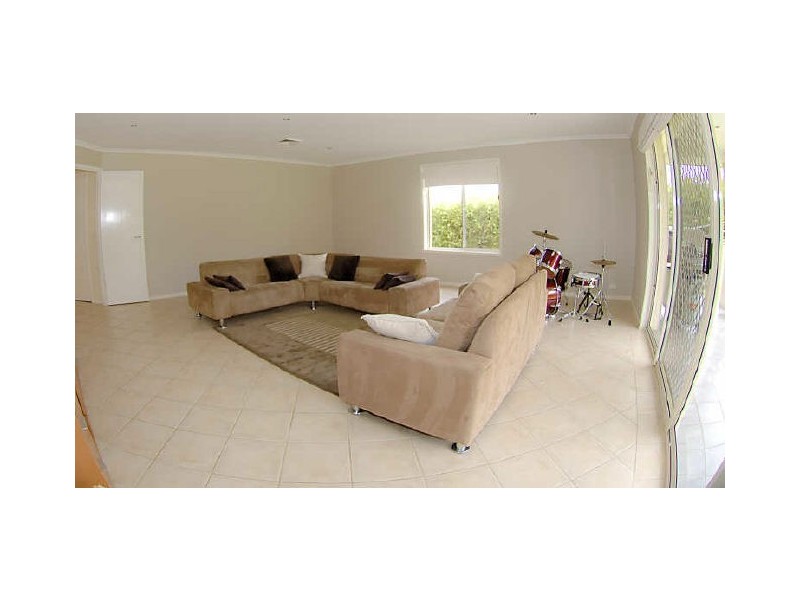 165 George Bass Drive, Surf Beach NSW 2536
