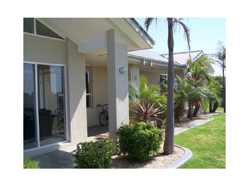 165 George Bass Drive, Surf Beach NSW 2536