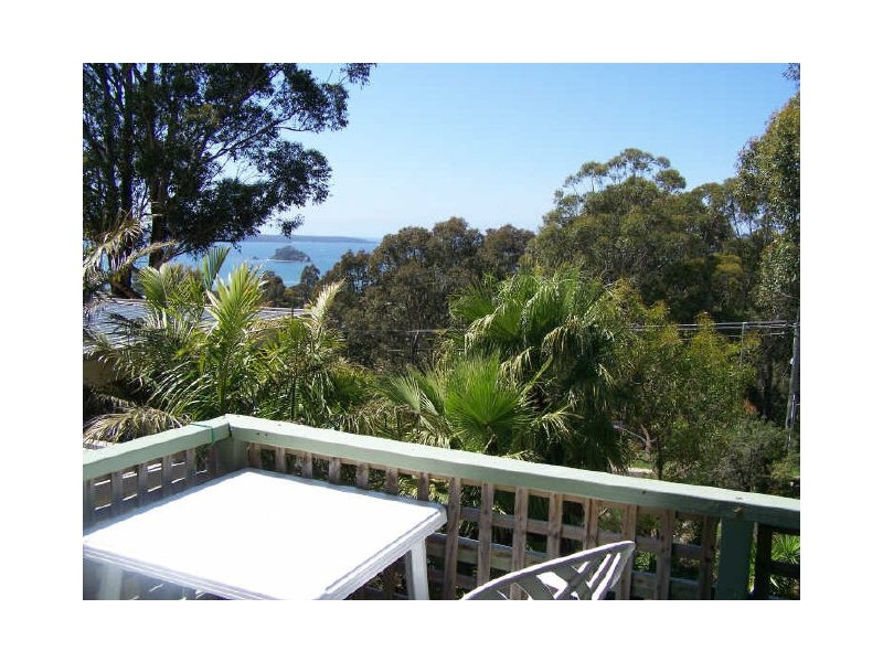 90 Vista Avenue, Catalina NSW 2536