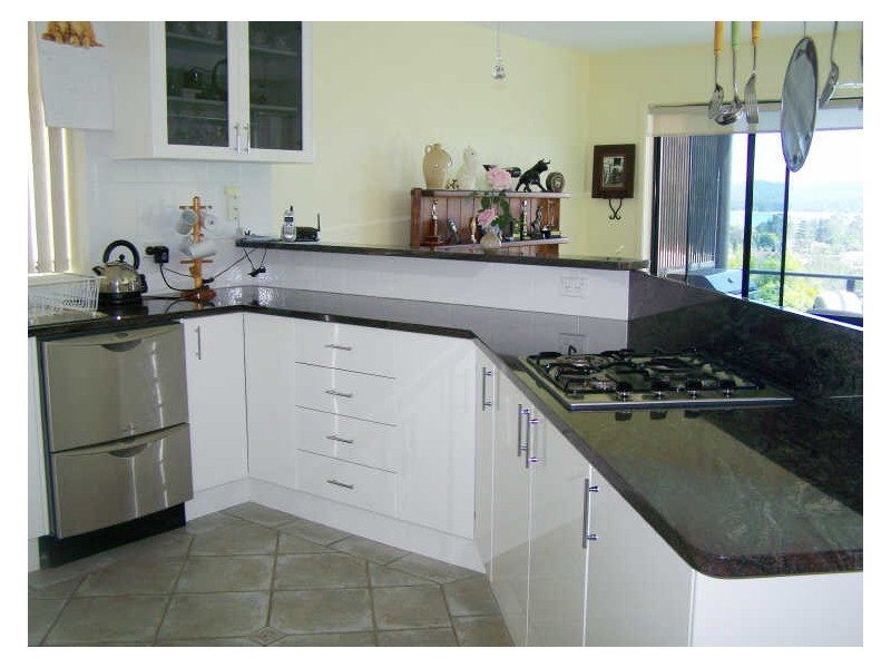 11 Sanctuary Place, Catalina NSW 2536