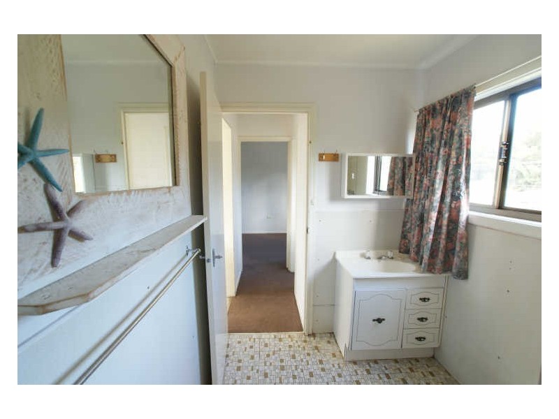 22 Matthew Pde, Batehaven NSW 2536